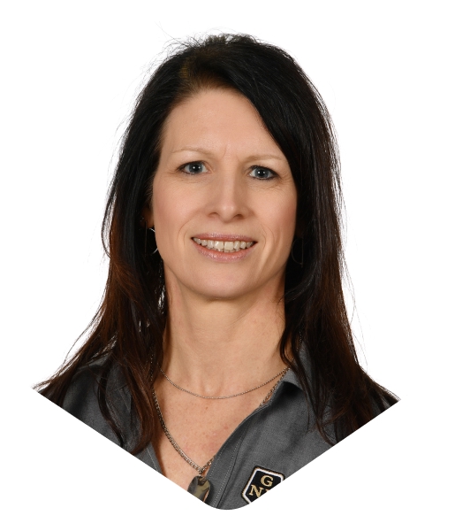 Team member headshot of Angela