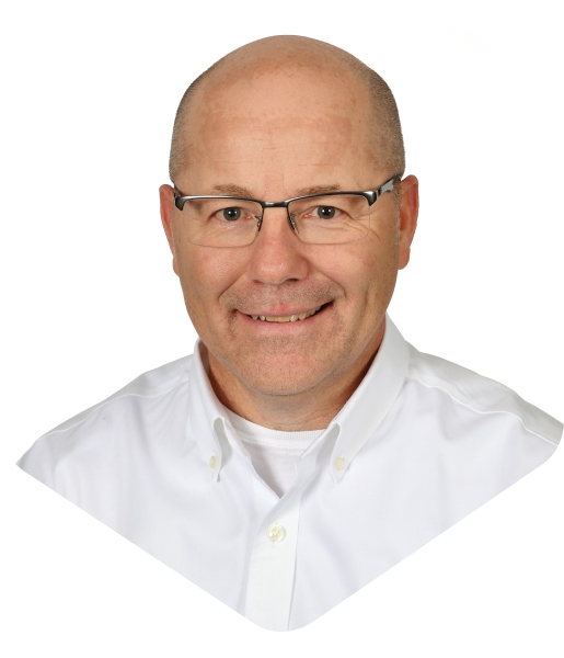 Team member headshot of Sam